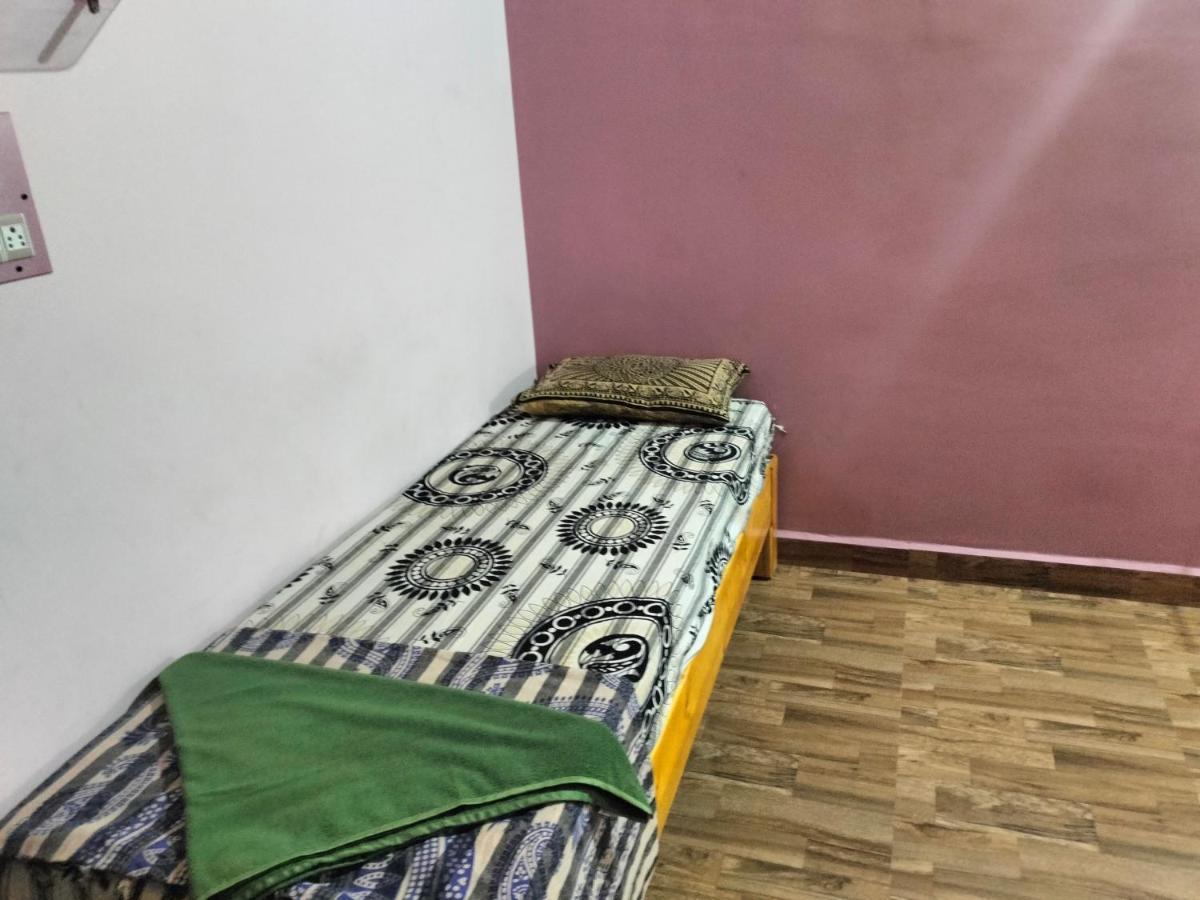 Prajwal Home Stay Хампи Экстерьер фото