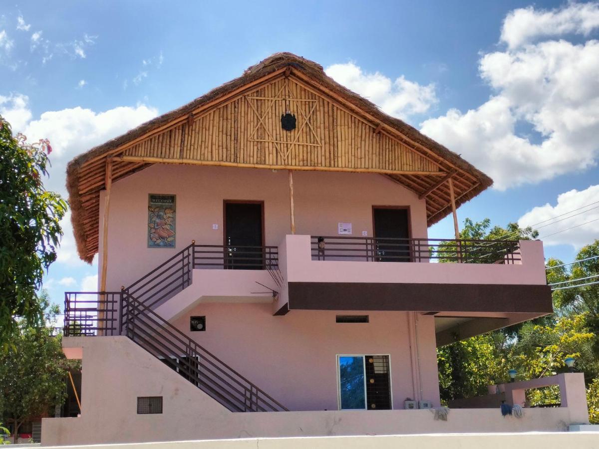 Prajwal Home Stay Хампи Экстерьер фото